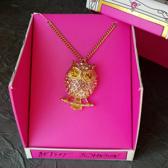 Betsey Johnson Pave` Owl Necklace Pink Gold Tone - Picture 4 of 8